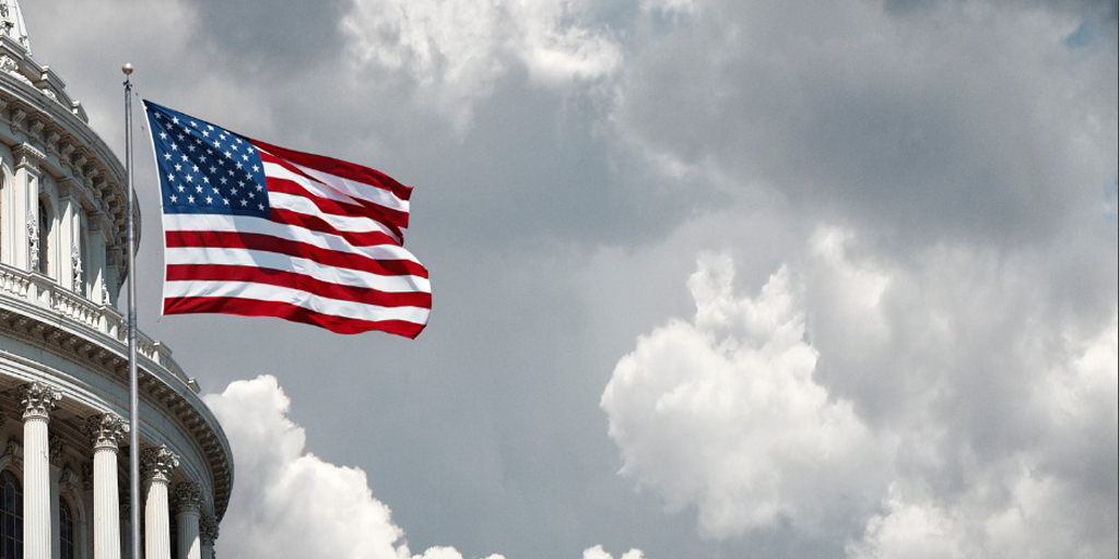 capitol-and-waving-flag