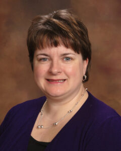 Headshot of speech language pathologist Kim Winter.